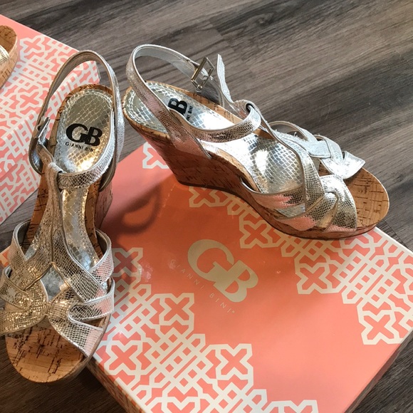 Gianni Bini wedges women size 8 - Picture 3 of 5